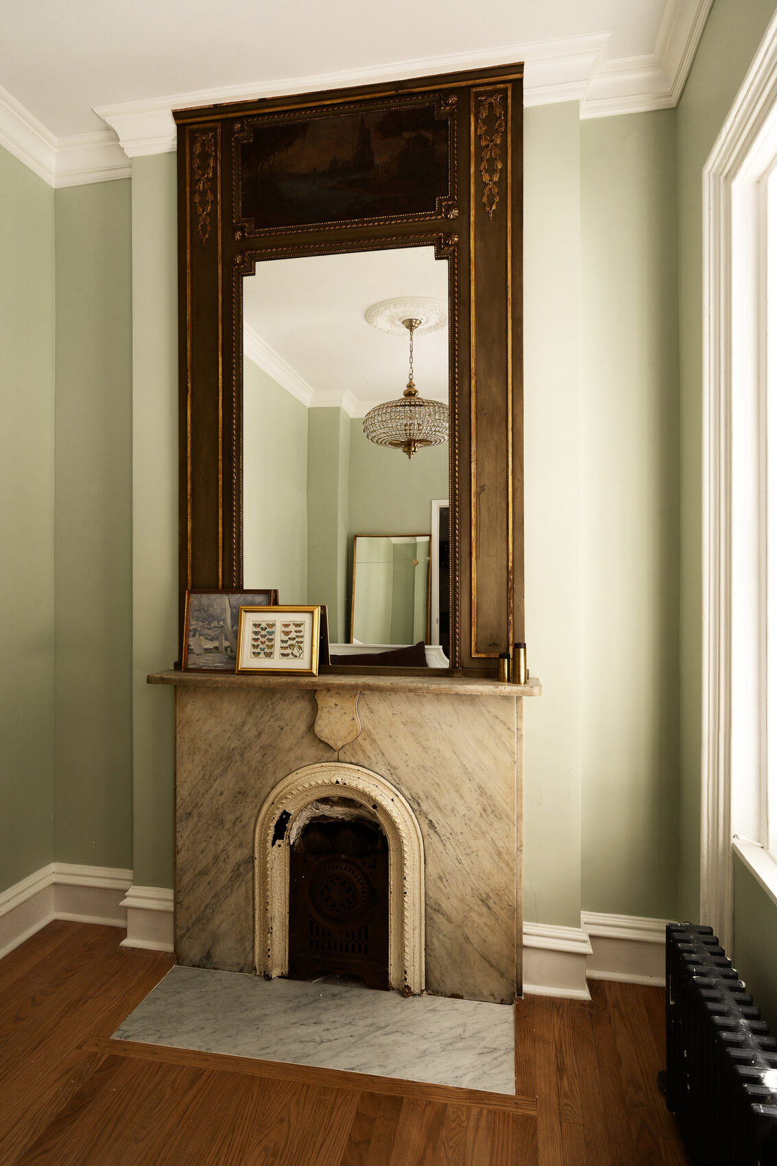 A second original fireplace surround at № 428 West 20th Street